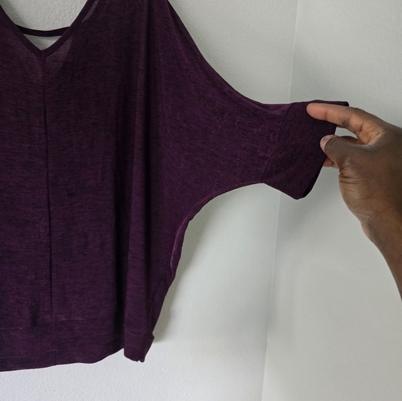 Lane Bryant Blouse Women 22/24 Purple Dolman Sleeve V-Neck Cut Out New - Picture 9 of 13